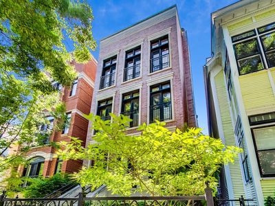 833 W George St APT 3, Chicago, IL, 60657