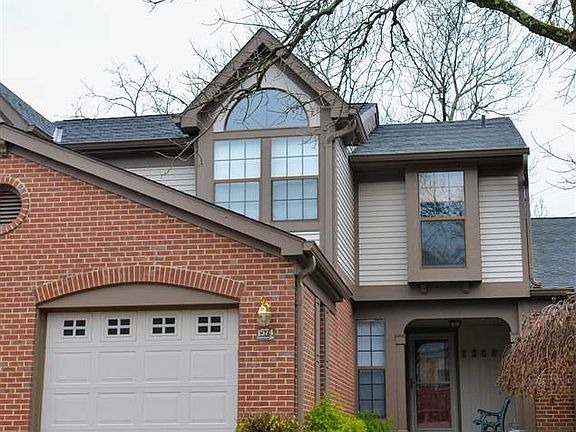 3rd image of 1574 Shady Cove Ln
