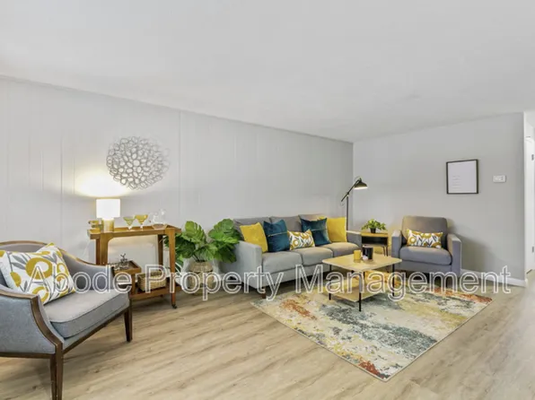 434 W 10th St, Loveland, CO 80537