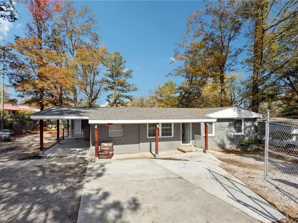396 Thomas Dr, Forest Park, GA 30297