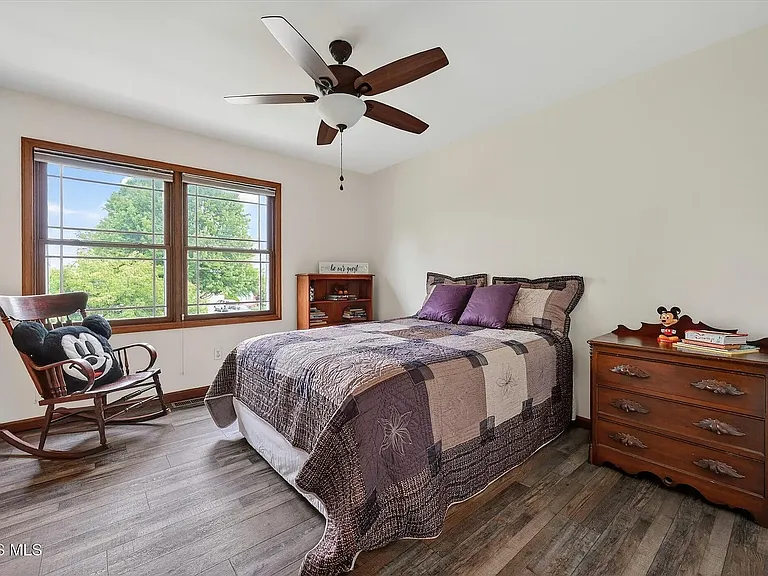 1212 Valley Bluff Rd — Photo 18
