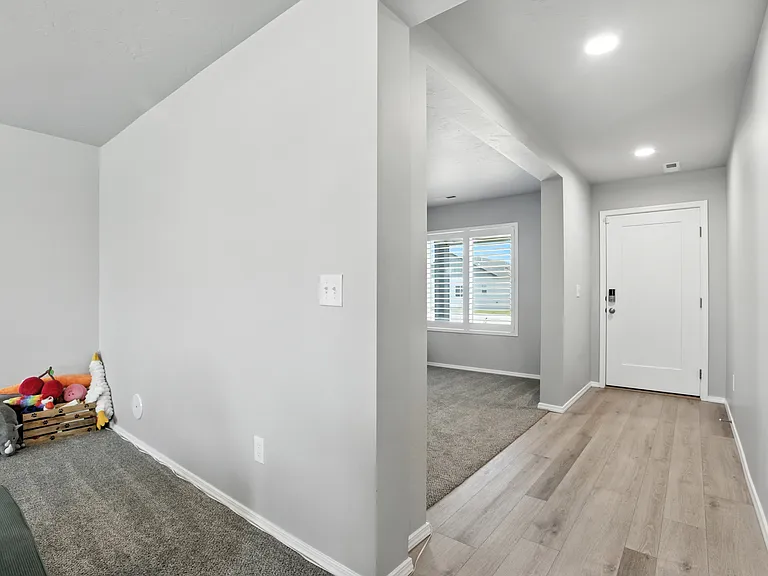 1855 SW Besra Dr — Photo 13