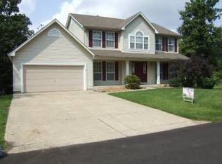 19 S Meadow Dr, O'Fallon, MO 63366