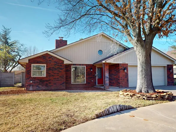 2401 Sherwood Ct, Woodward, OK 73801