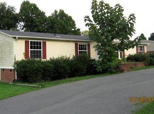 7025 Tucker Rd, Walnut Cove, NC 27052