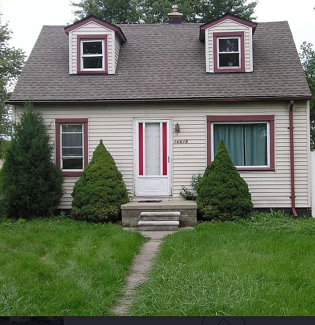 2nd image of 16619 Weddel St