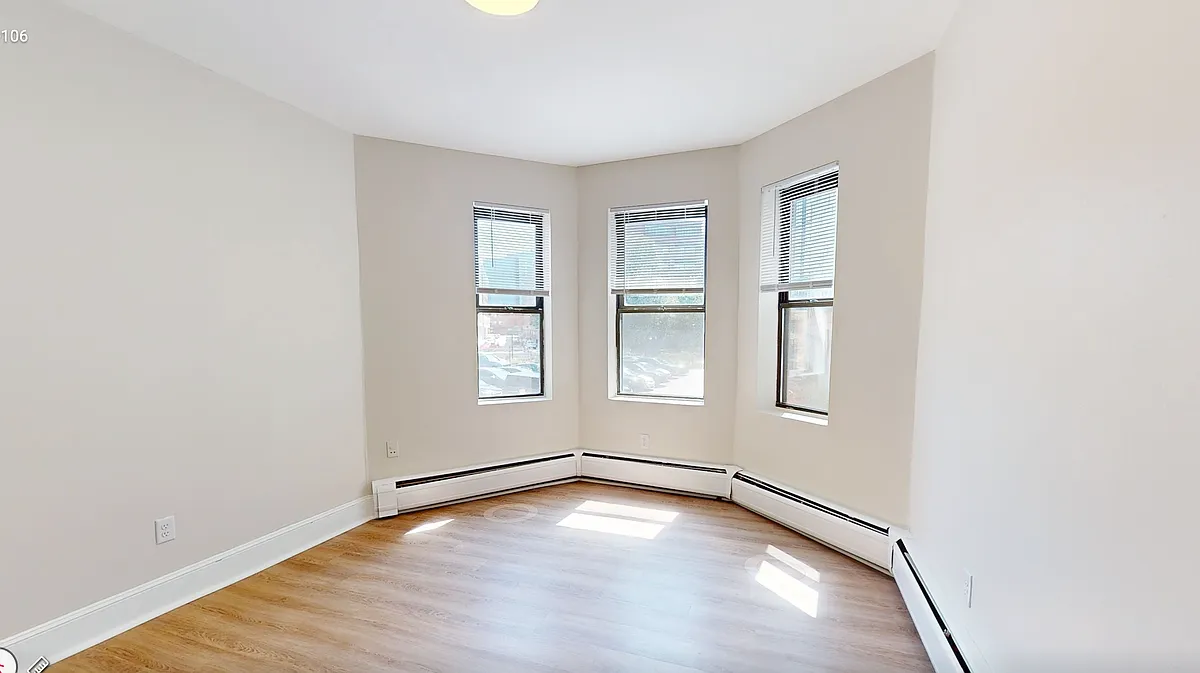 Building Photo - 833 Beacon St #106