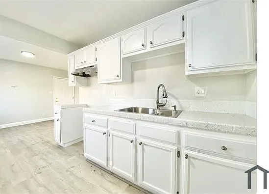 1335 E 47th St #A — Photo 1