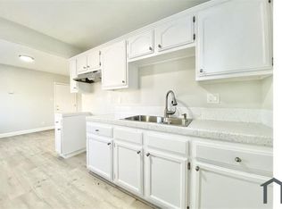 1335 E 47th St #A, Los Angeles, CA 90011