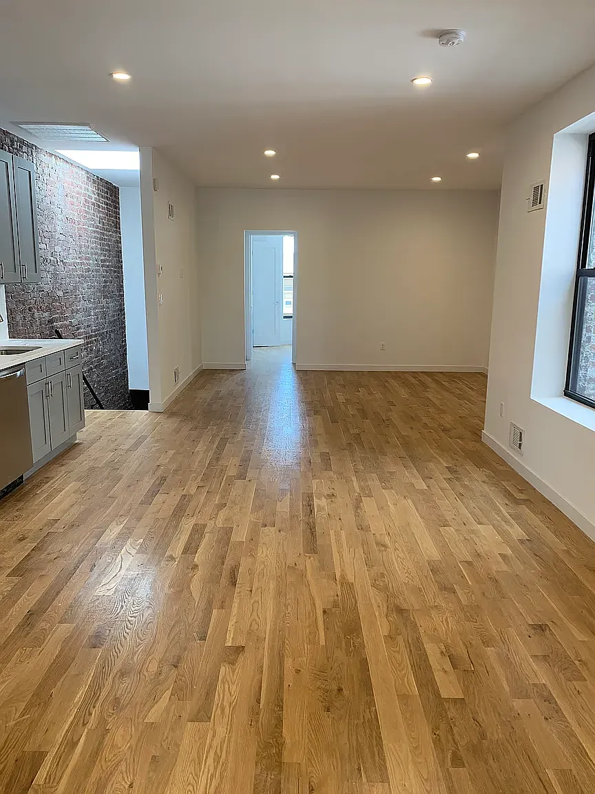 459 Shepherd Avenue — Photo 2
