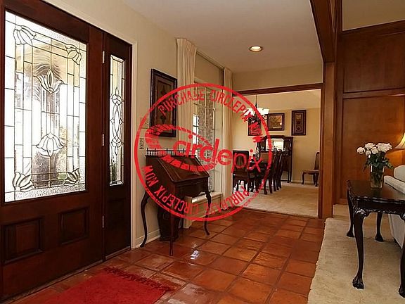 2nd image of 2019 Plantation Dr