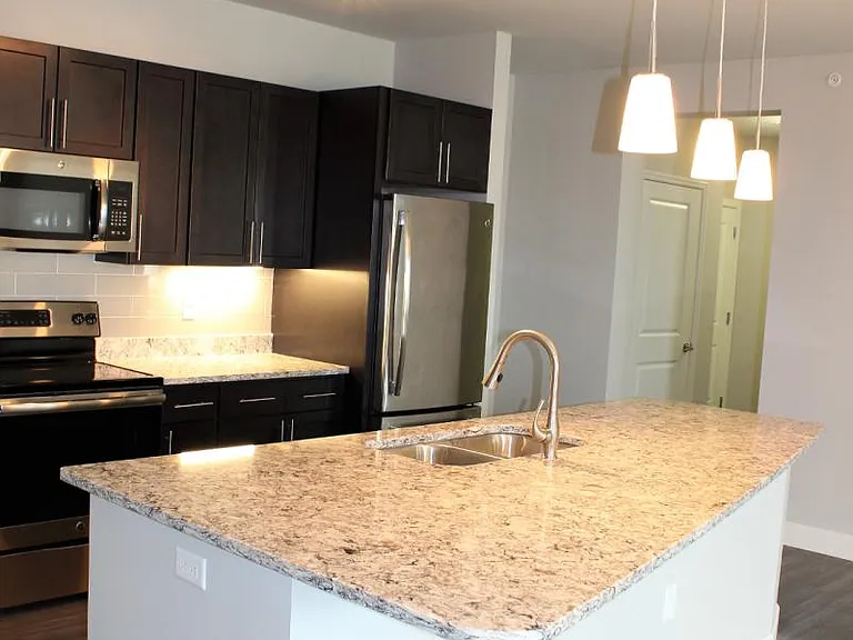 The Vue at Creve Coeur Apartments — Photo 110