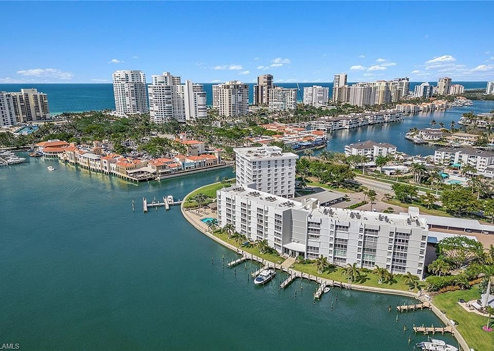 1st image of 300 Park Shore DR #1G