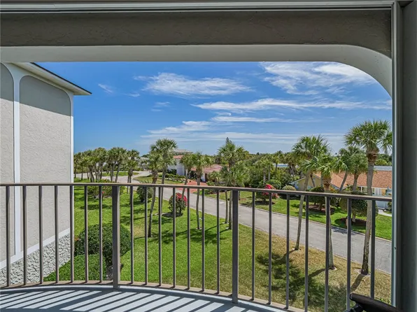 5300 Highway A1a APT 305, Vero Beach, FL 32963