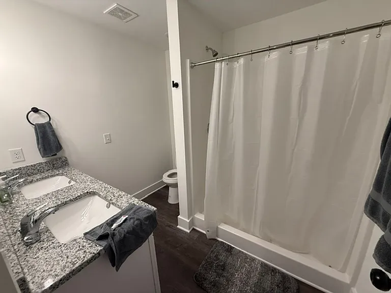 4237 Barnwell St — Photo 17