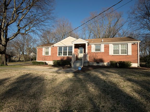 3rd image of 4904 Trousdale Dr