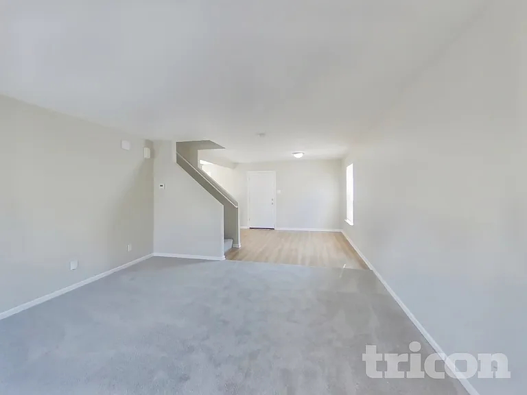 11315 Cuyahoga Dr — Photo 2