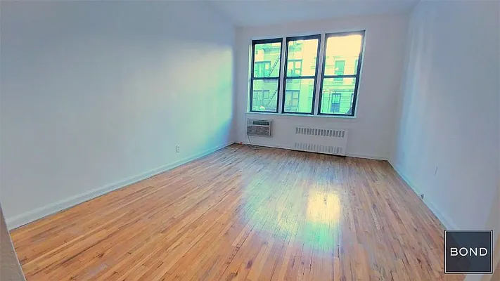 Rented by Bond New York | media 1
