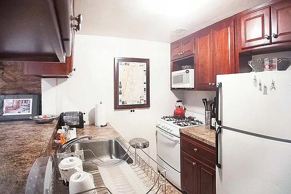 Rented by LG Fairmont Group | media 4