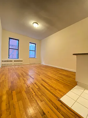 Rented by Bond New York | media 9