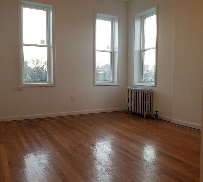 1st image of 42-02 Broadway #2R