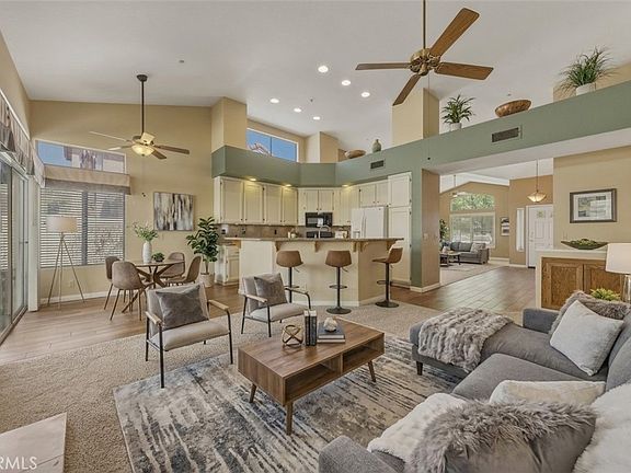 3rd image of 28346 Saffron Ave