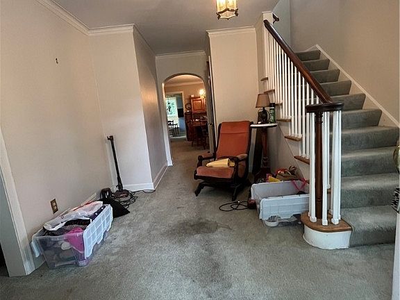 4th image of 240 Beverly Dr