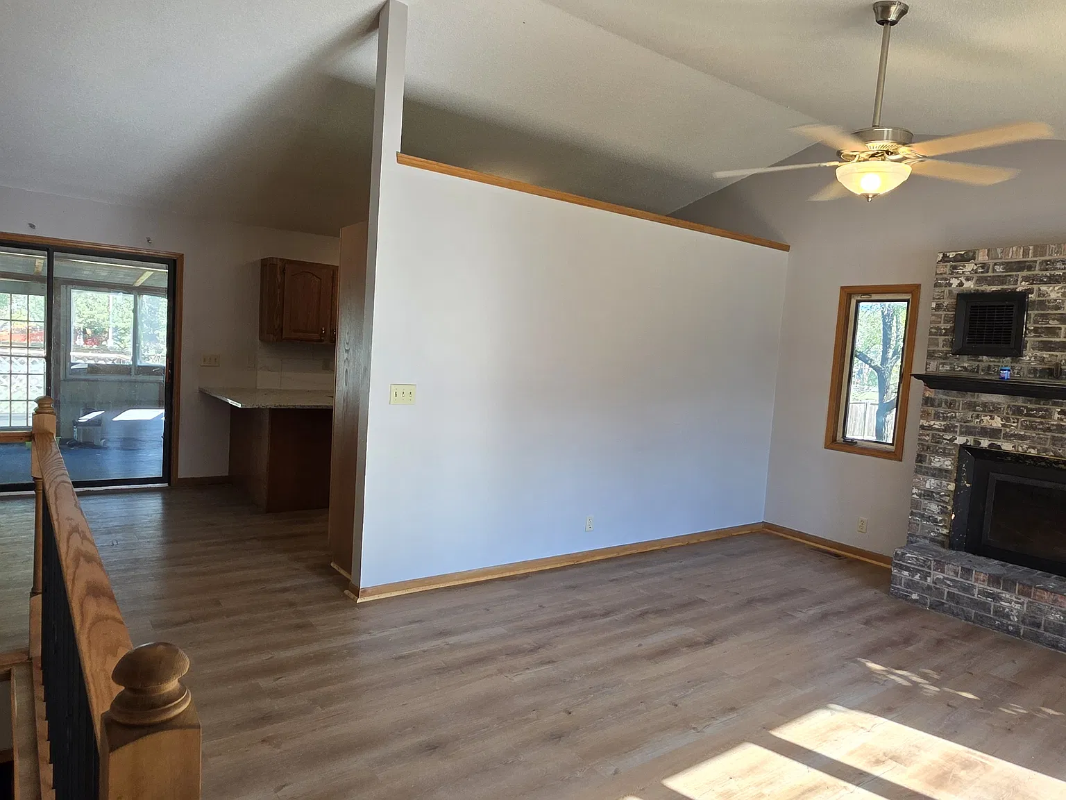 3 bed, 1266 sqft, $1,829 — Photo 4