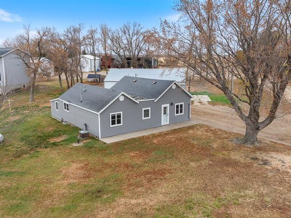 3901 220th Ave, Cottonwood, MN 56229