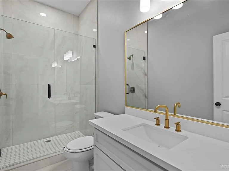 818 S Bicentennial Blvd — Photo 18