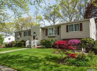 35 Victor Dr, East Northport, NY 11731
