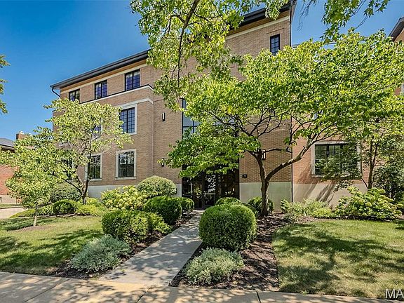 3rd image of 31 Brighton Way #2B