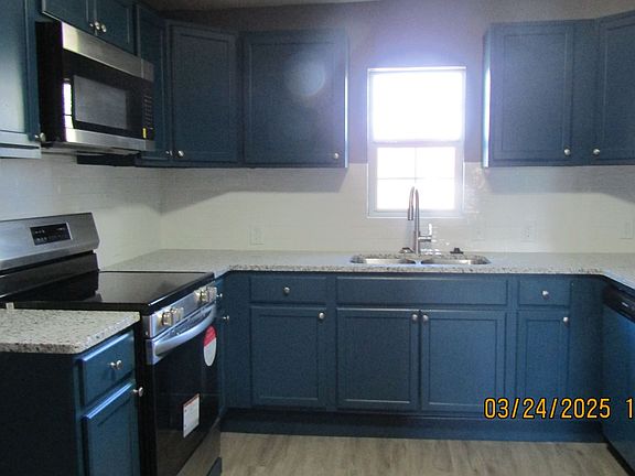 3rd image of 6403 NW Cherry Ave