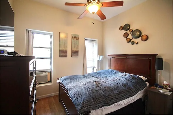 Rented by REAL New York | media 21