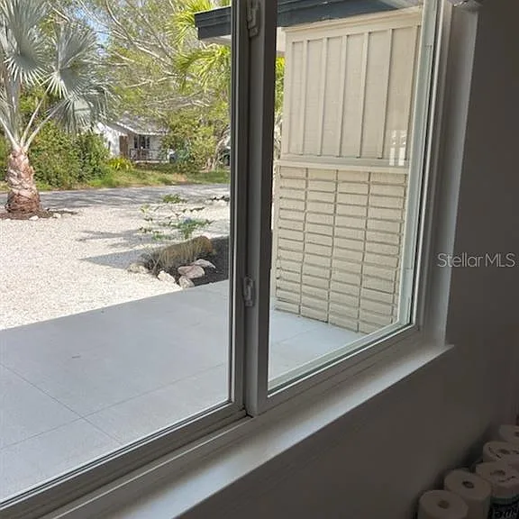2559 E Paulstan Ct — Photo 17