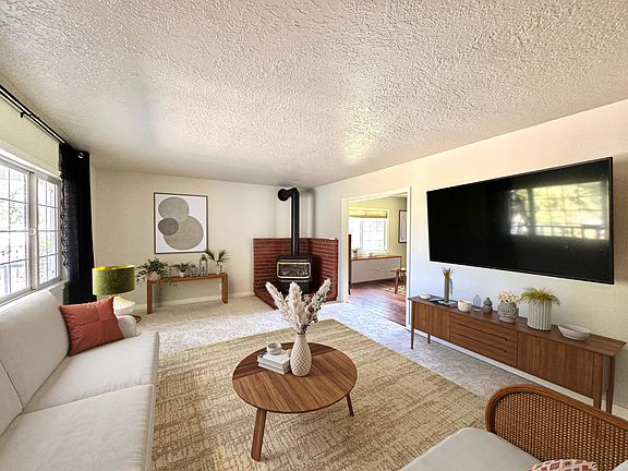 5th image of 2320 NE Quail Valley Ln
