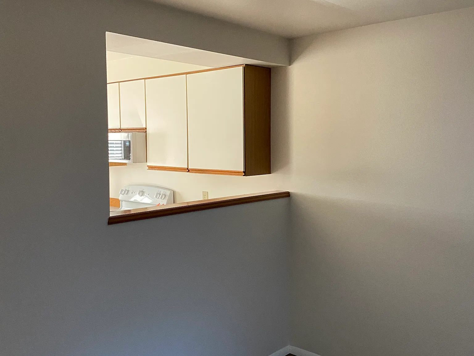 2 bed, 1006 sqft, $1,950 — Photo 4
