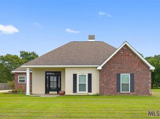 16548 Ole Homestead Ln, Prairieville, LA 70769