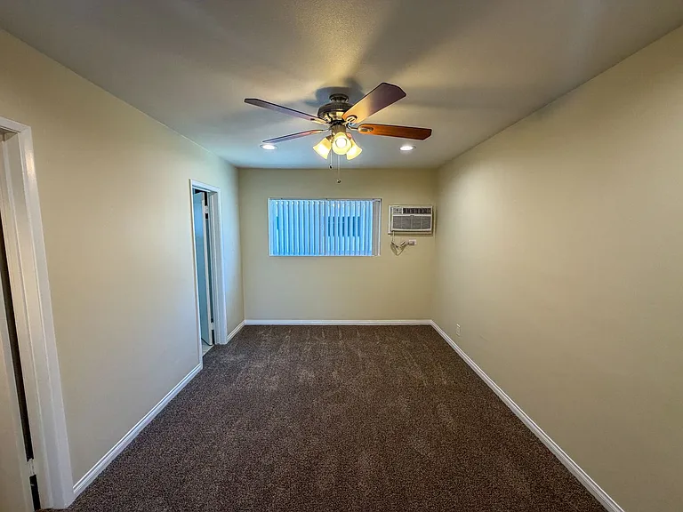 2227 E Westport Dr — Photo 13