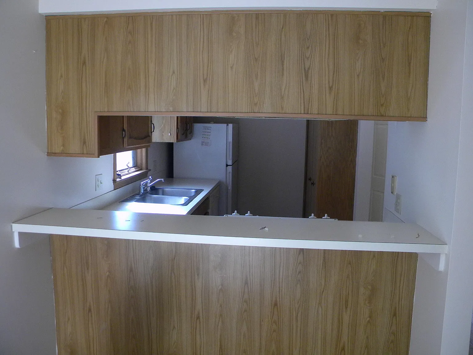 2 bed, 1.0 bath, 1021 sqft, $1,100 — Photo 2