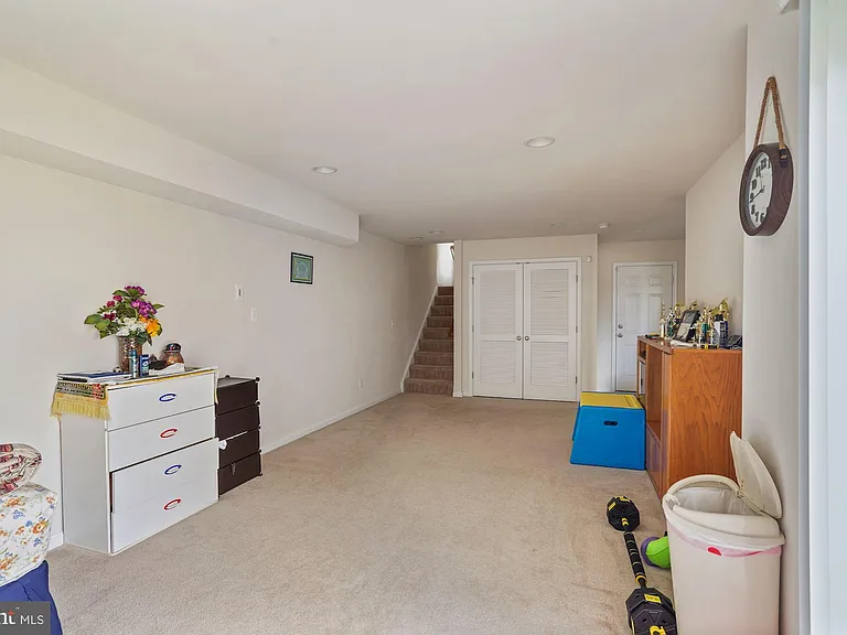 42691 Galbraith Sq — Photo 8