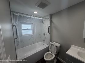 138 Elm St
