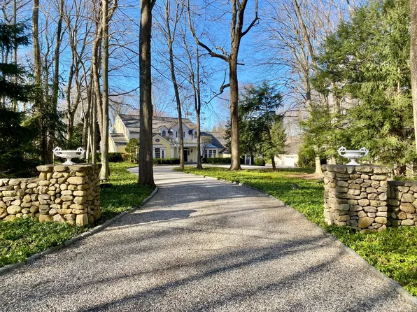 12 Father Peters Lane, New Canaan, CT 06840