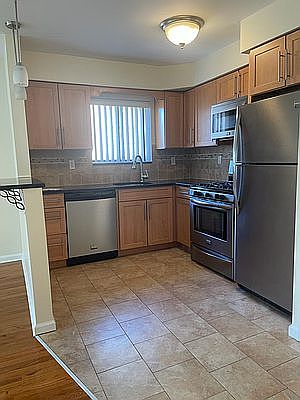 3rd image of 3590 Netherland Ave APT 3F