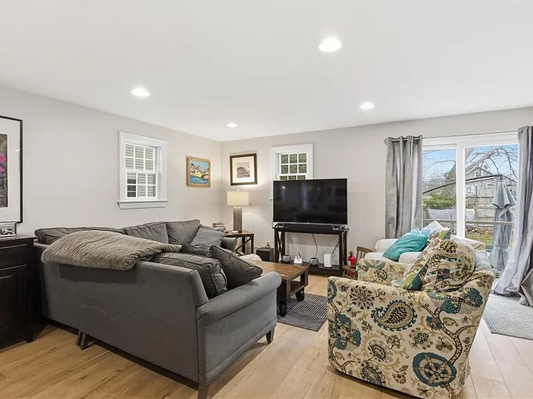 72 Seascape Ave — Photo 16