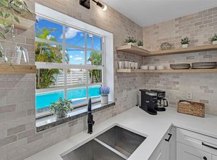 Lawn Acres, Hollywood, FL 33023