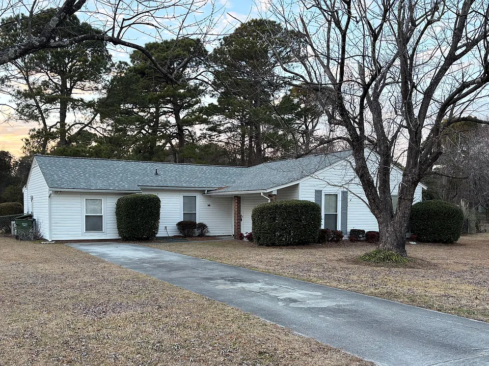 3610 Sutton Dr