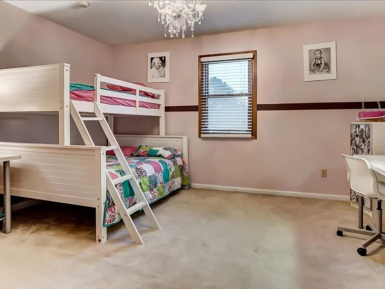 5222 Spencerville Rd — Photo 36