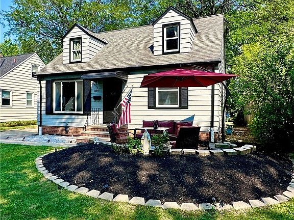 3rd image of 6841 Beresford Ave
