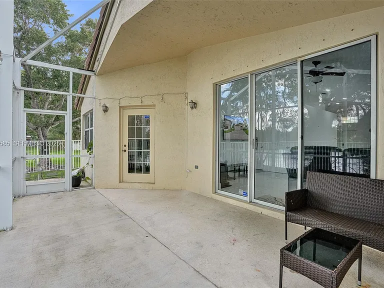 4108 Sapphire Ter — Photo 27